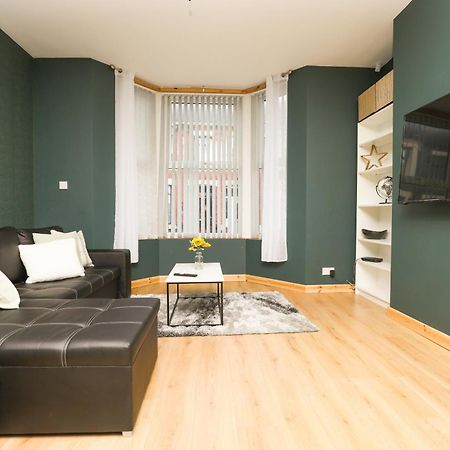 Anfield Luxe Retreat - Stylish Stay With Parking - Steps From Stadium - Short Drive To City Centre Liverpool Exterior foto